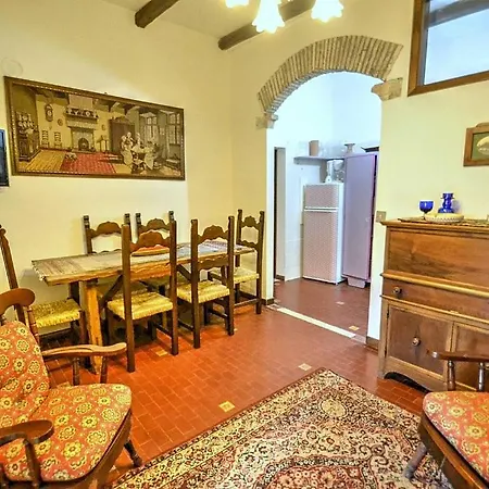 Sleeps 8 Pool Wifi فيلة