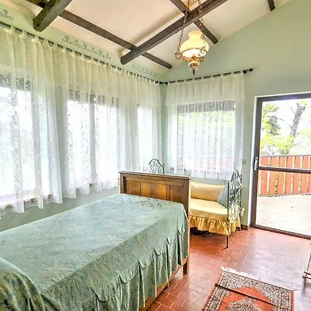 Sleeps 8 Pool Wifi تيرني