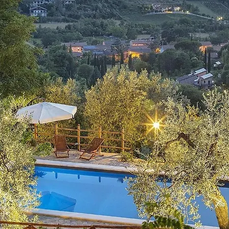 فيلة Sleeps 8 Pool Wifi *
